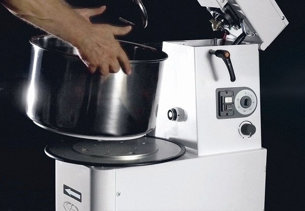 業務用厨房に最適化された設計