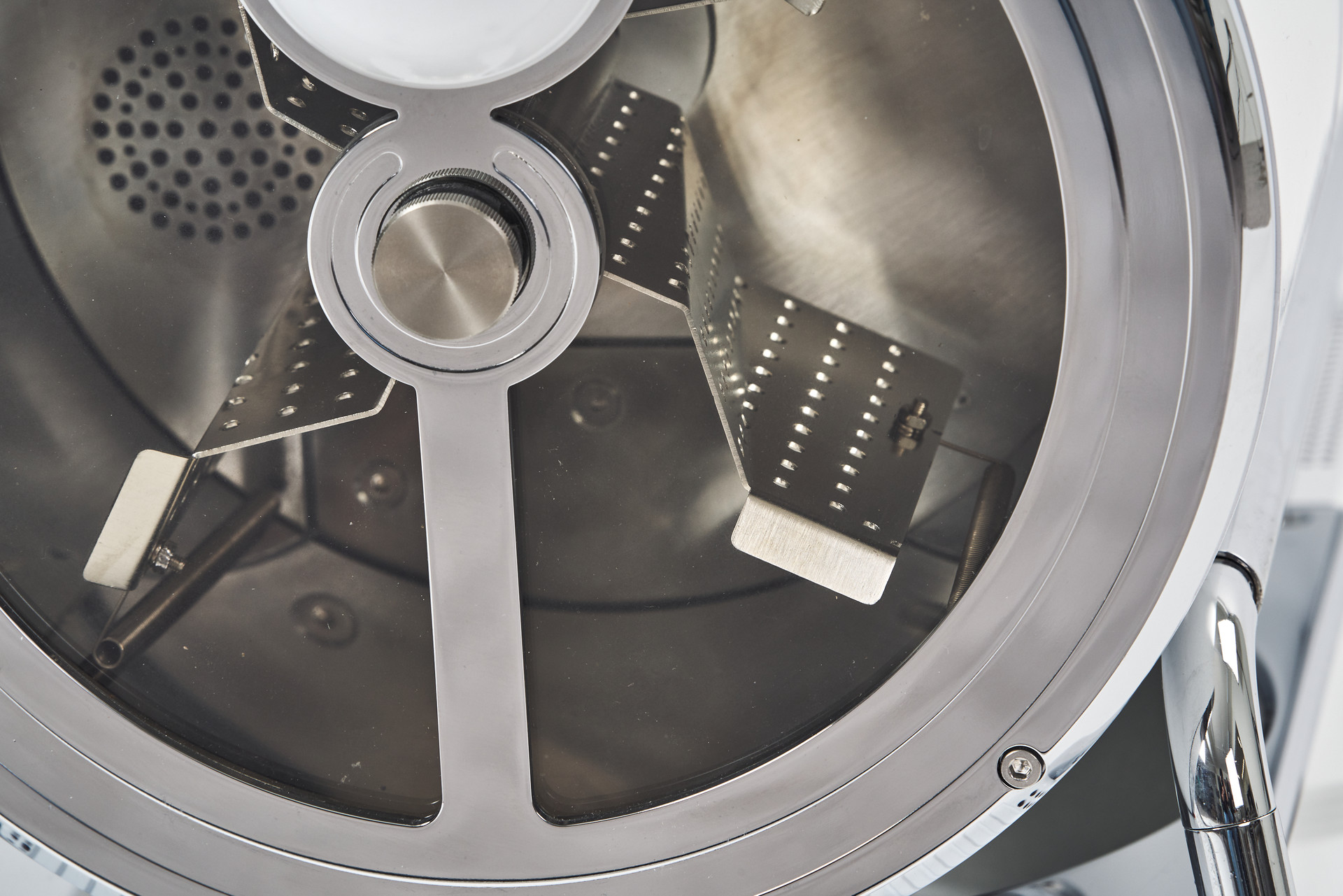 強力な電気ヒーターと「攪拌子」方式